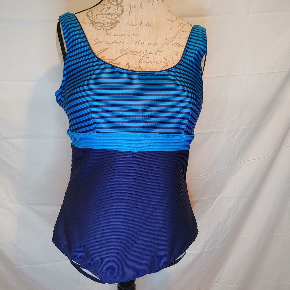 Land's End Blue & Turquoise Ribbed Stripped Underwire One Piece Swimsuit Size 16